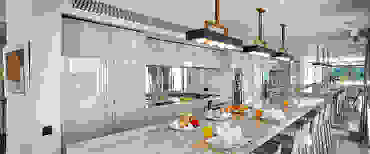 Super Cannes TLA Studio Modern style kitchen