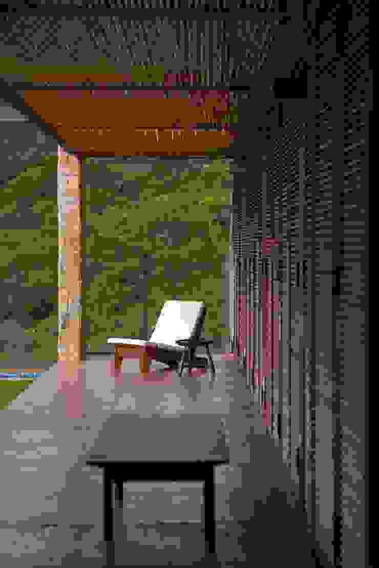 Mountain House David Guerra Arquitetura e Interiores Casas de estilo rústico