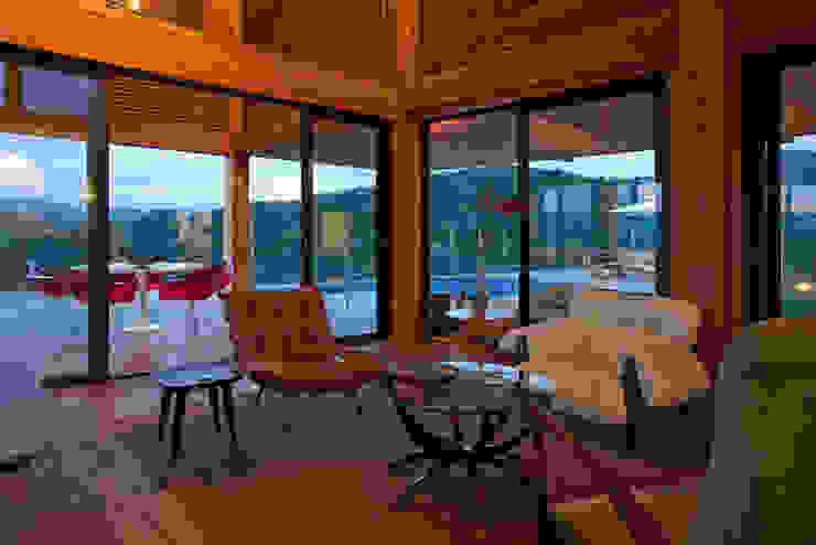 Mountain House David Guerra Arquitetura e Interiores Casas de estilo rústico