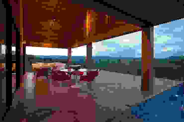 Mountain House David Guerra Arquitetura e Interiores Casas de estilo rústico