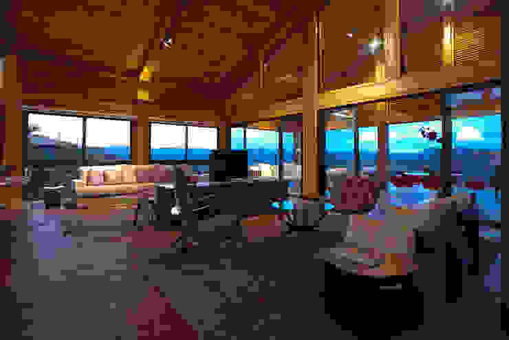 Mountain House David Guerra Arquitetura e Interiores Casas de estilo rústico