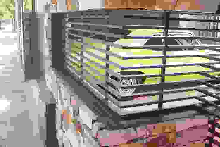 Ampliación de cochera y modernización de fachada | homify | homify