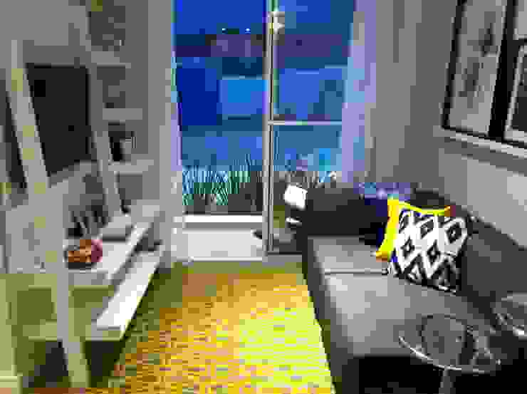 Fabiana Rosello Arquitetura e Interiores Eclectic style living room