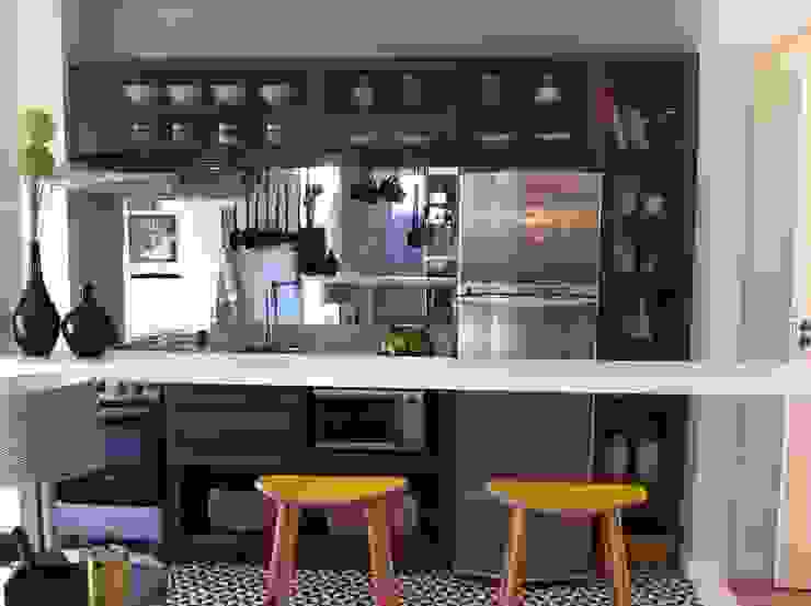 Fabiana Rosello Arquitetura e Interiores Eclectic style kitchen