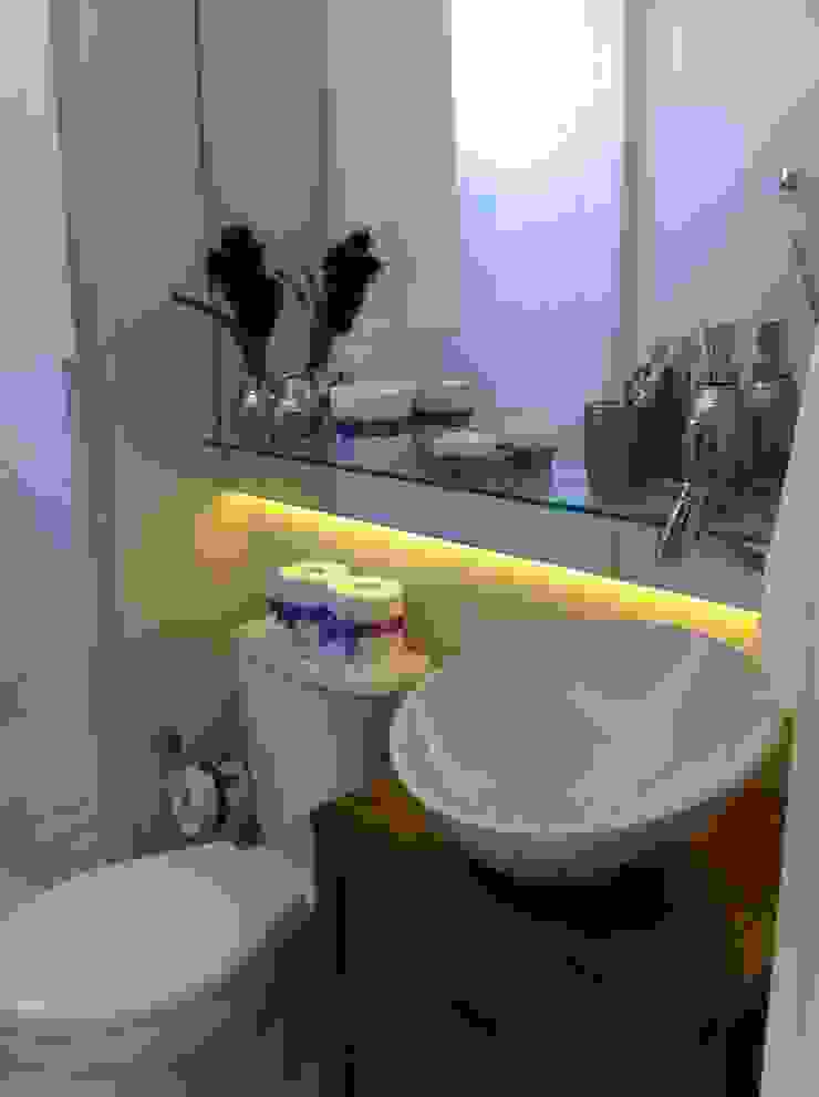 Fabiana Rosello Arquitetura e Interiores Eclectic style bathroom