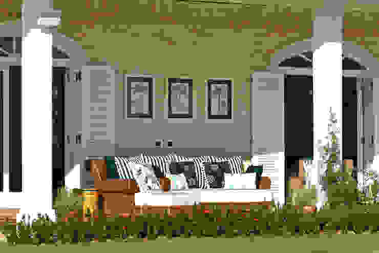 Célia Orlandi por Ato em Arte Balconies, verandas & terraces Accessories & decoration