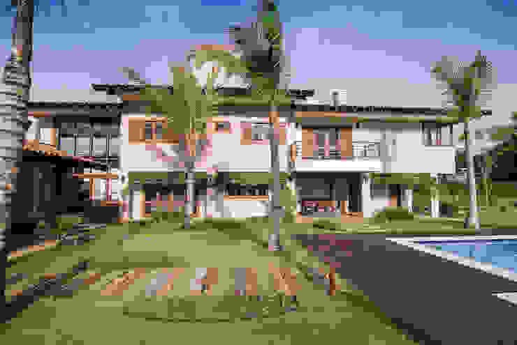 Casa em Itu Mellani Fotografias Giardino moderno