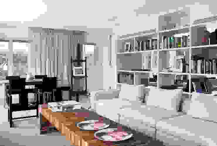 Arq. PAULA de ELIA & Asociados Modern living room