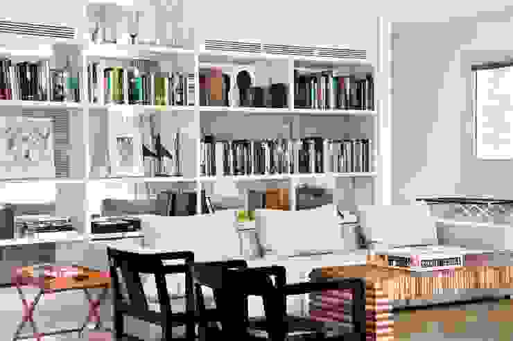 Arq. PAULA de ELIA & Asociados Modern living room