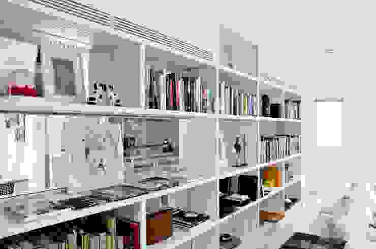 Arq. PAULA de ELIA & Asociados Modern living room
