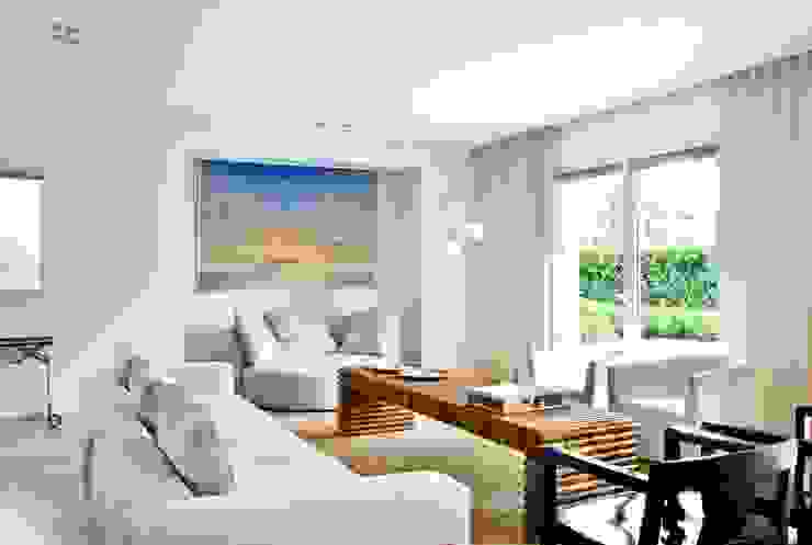 Arq. PAULA de ELIA & Asociados Modern living room