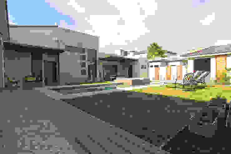 Lo Interior حديقة