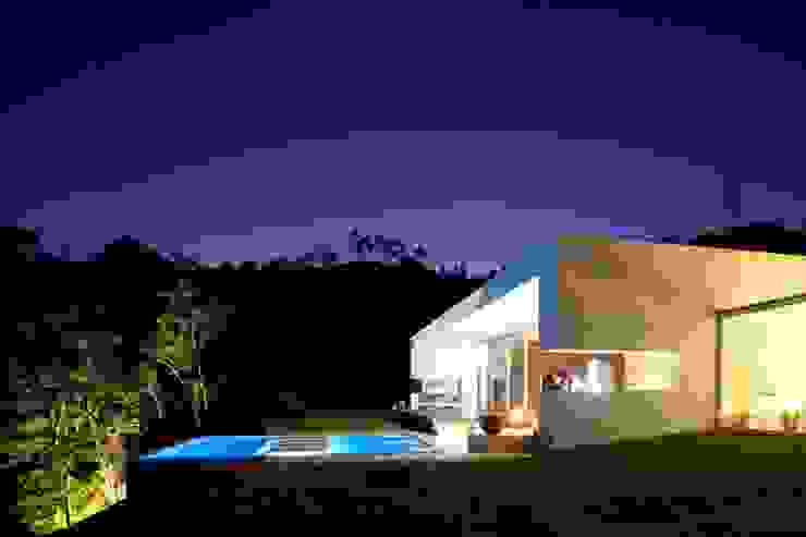 LIGHTEN Nhà phong cách tối giản