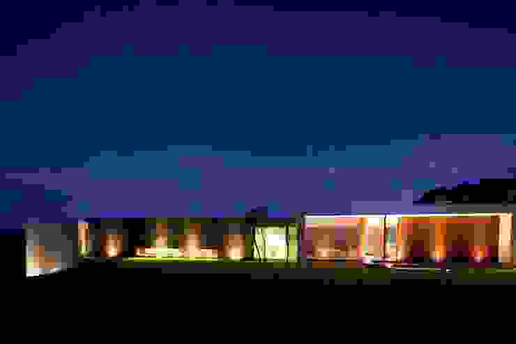 LIGHTEN Nhà phong cách tối giản