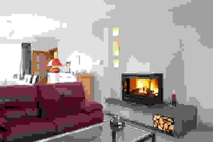 Modern living room by Biojaq - Comércio e Distribuição de Recuperadores de Calor Lda Modern