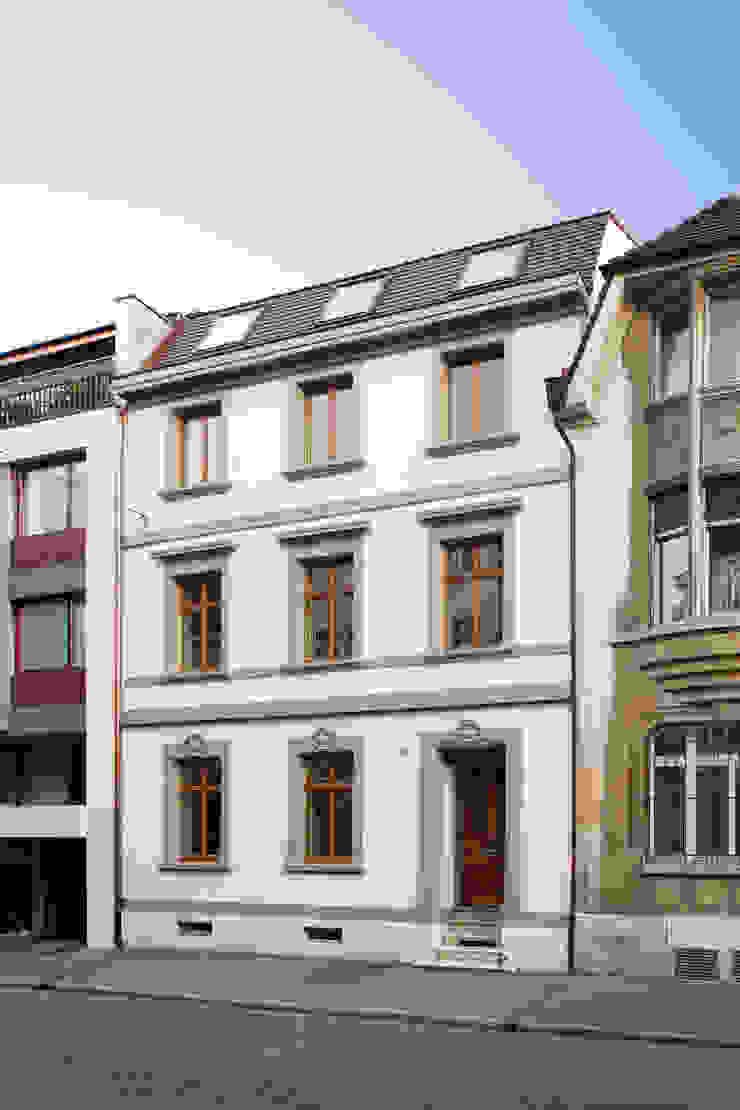 Um- und Ausbau eines Wohngebäudes von 1892, Basel, Forsberg Architekten AG Forsberg Architekten AG Moderne Häuser
