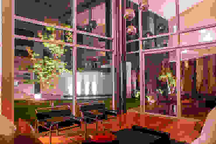 GRUPO VOLTA Modern Living Room