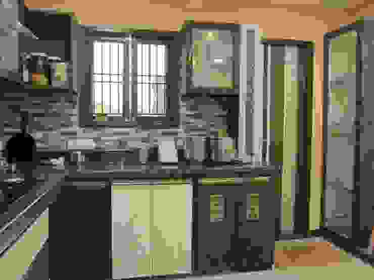 Mr.M Residential Flat DESIGNER GALAXY Country style kitchen