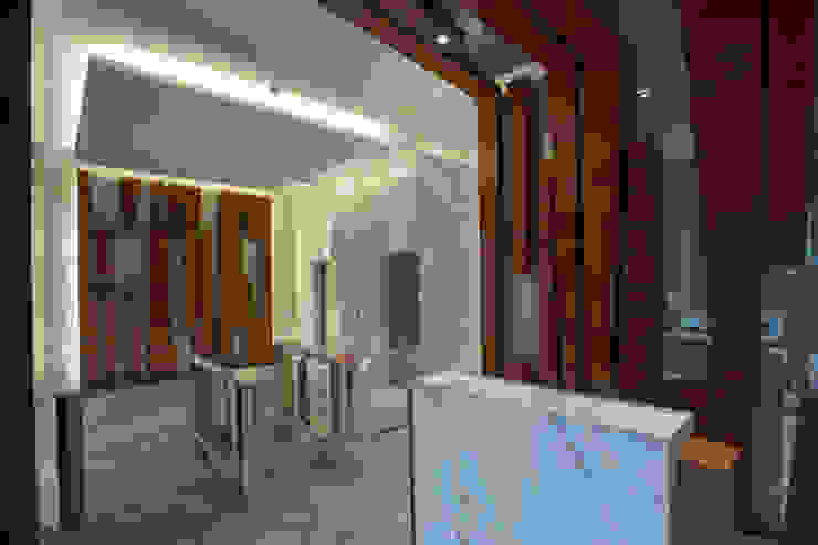 Hansi Arquitectura Modern Corridor, Hallway and Staircase