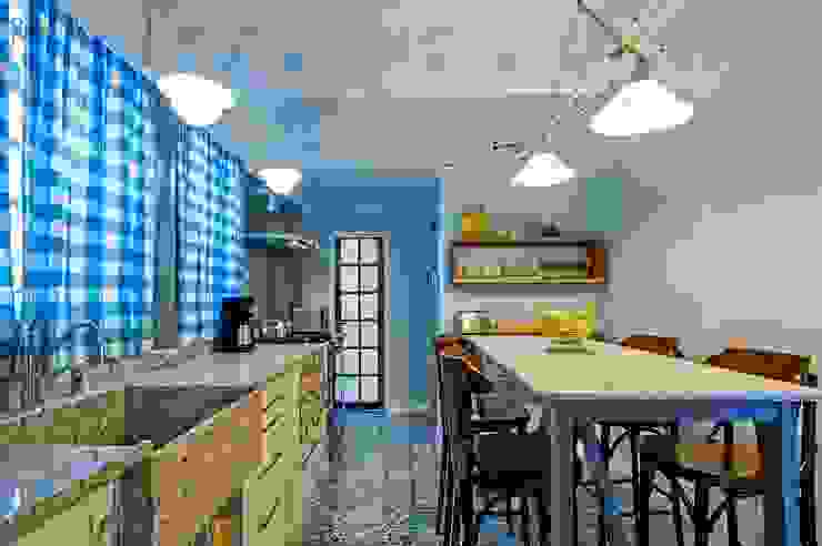 APARTAMENTO FO Studio Boscardin.Corsi Arquitetura Cozinhas rústicas