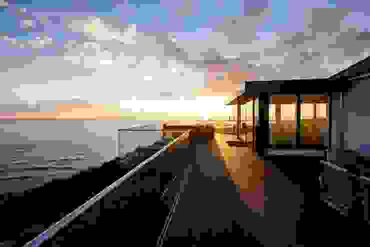 Decking Perfect Stays Balcones y terrazas modernos