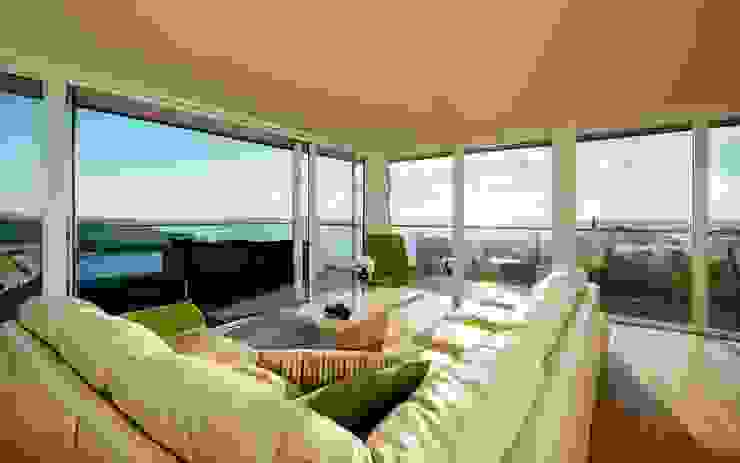 Communal seating area Perfect Stays Salones modernos