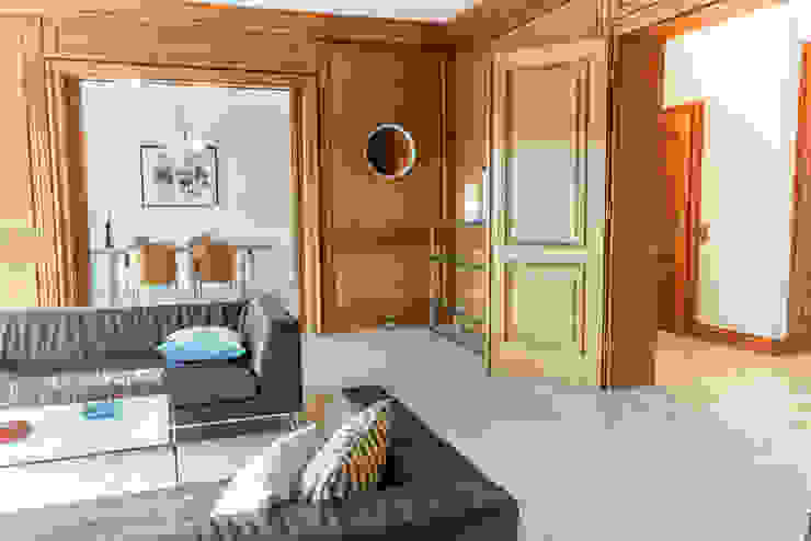 Staging einer Villa zum Verkauf Home Staging Gabriela Überla Klassische Wohnzimmer