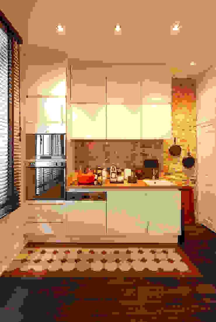 Kitchen homify Industrial style kitchen