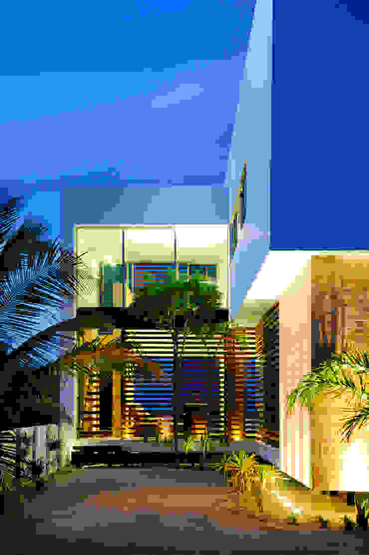 LIZZIE VALENCIA arquitectura & diseño Modern houses