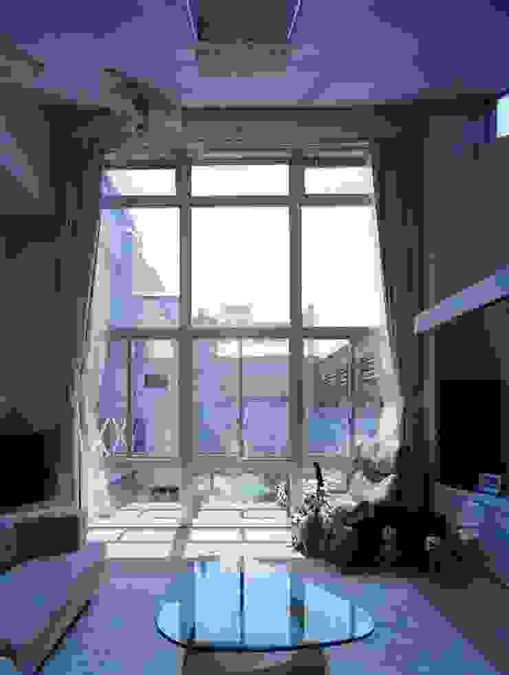 リビング窓 株式会社 ｔ2・アーキテクトデザイン 一級建築士事務所 モダンな 窓&ドア ガラス 透明