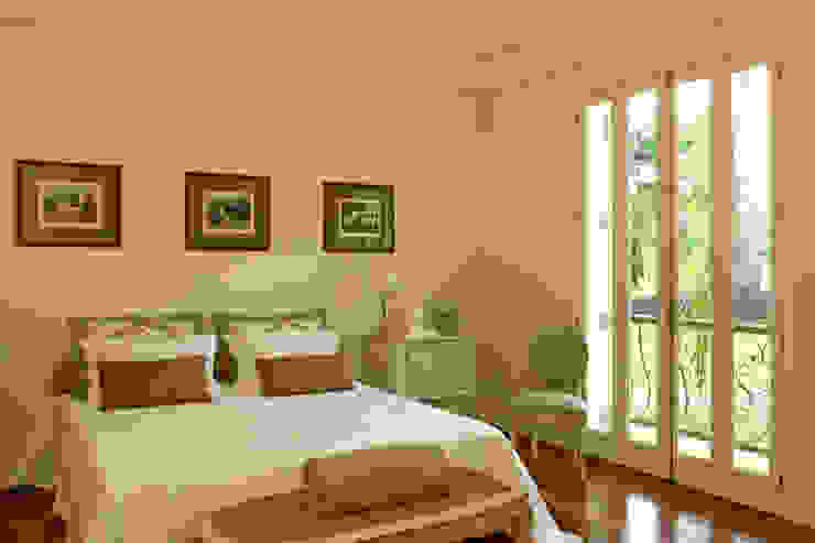 Célia Orlandi por Ato em Arte BedroomAccessories & decoration