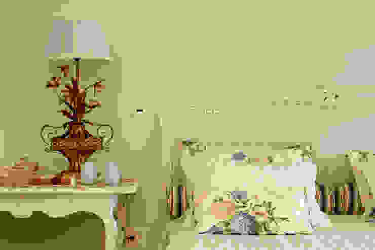 Célia Orlandi por Ato em Arte BedroomAccessories & decoration