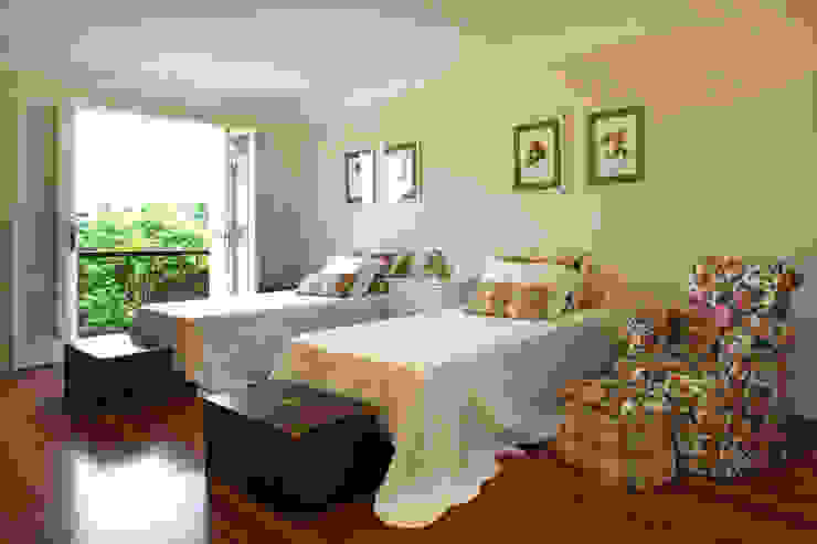 Célia Orlandi por Ato em Arte BedroomAccessories & decoration