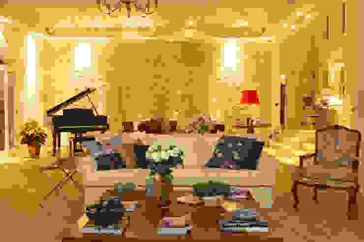 Célia Orlandi por Ato em Arte Living roomAccessories & decoration