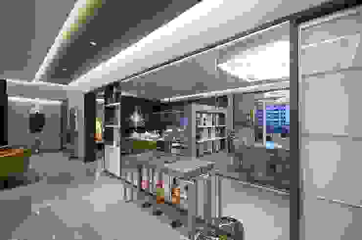 Archtype Salas de estar modernas