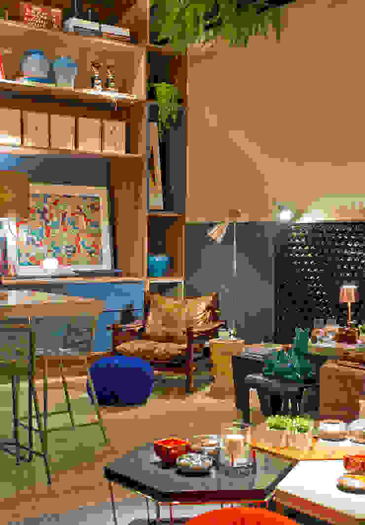 Ateliê do Mestre Cervejeiro Sarau Arquitetura Salas de estar modernas