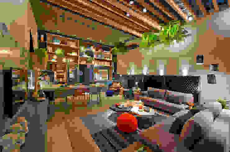 Ateliê do Mestre Cervejeiro Sarau Arquitetura Salas de estar modernas