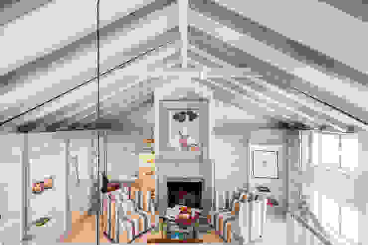 The Sibarist Property & Homes Living room