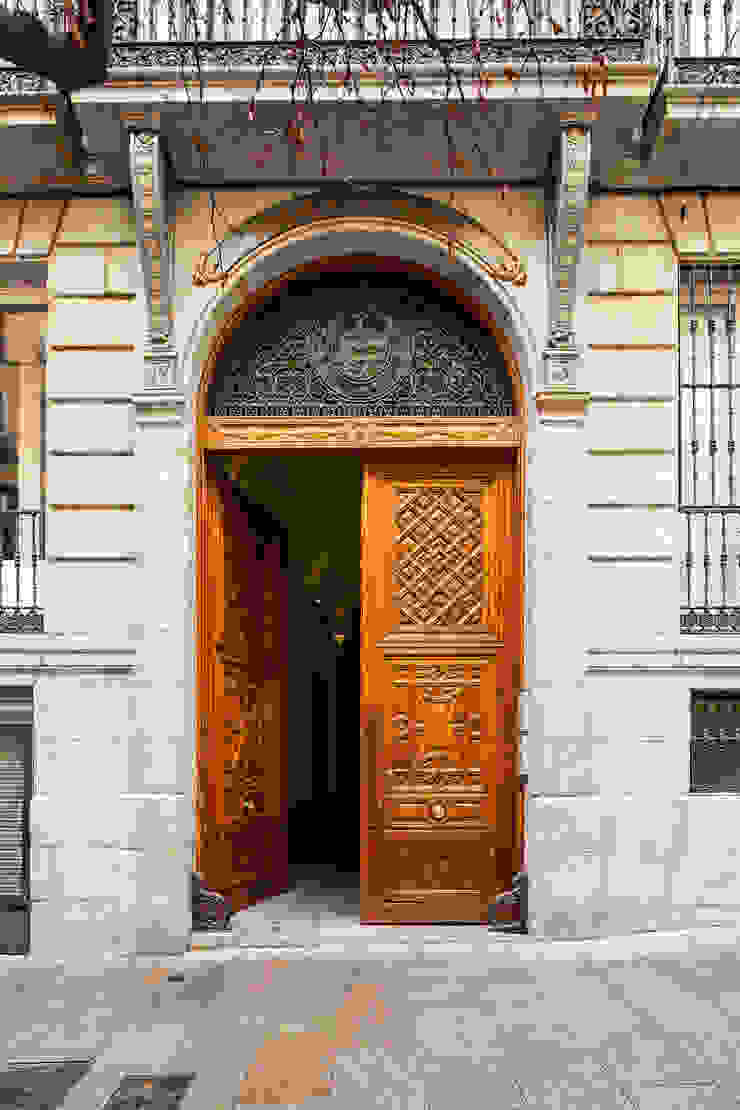 The Sibarist Property & Homes Classic style houses