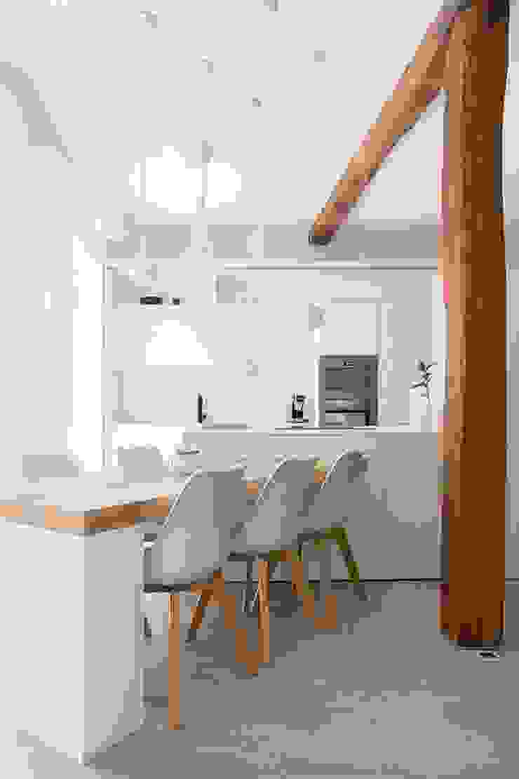 CASTORE Collection Espaços de restauração modernos por tiagomeneses Moderno
