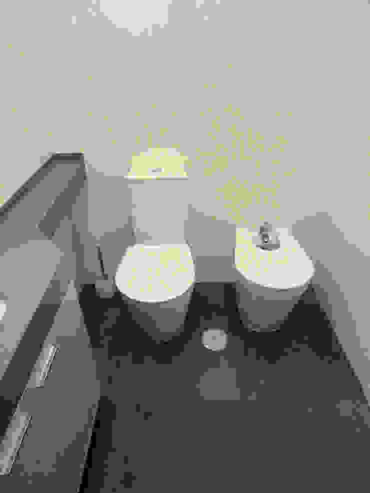 Banheiros modernos por Happy Ideas At Home - Arquitetura e Remodelação de Interiores Moderno