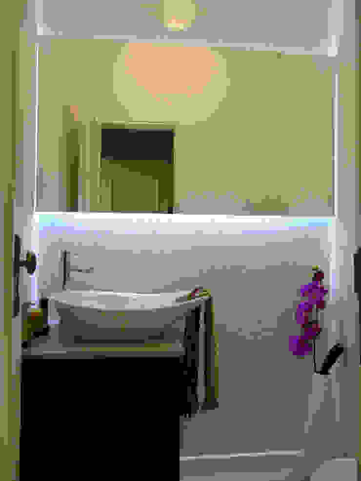 Banheiros modernos por Happy Ideas At Home - Arquitetura e Remodelação de Interiores Moderno
