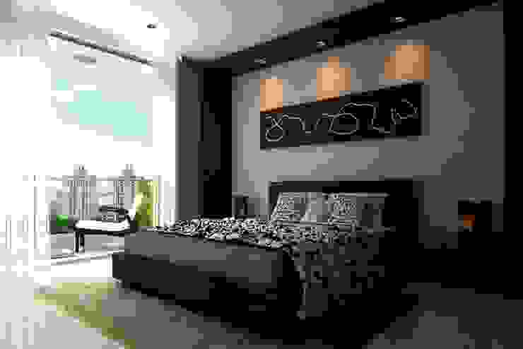 Spacious Designs Architects Pvt. Ltd. Quartos modernos