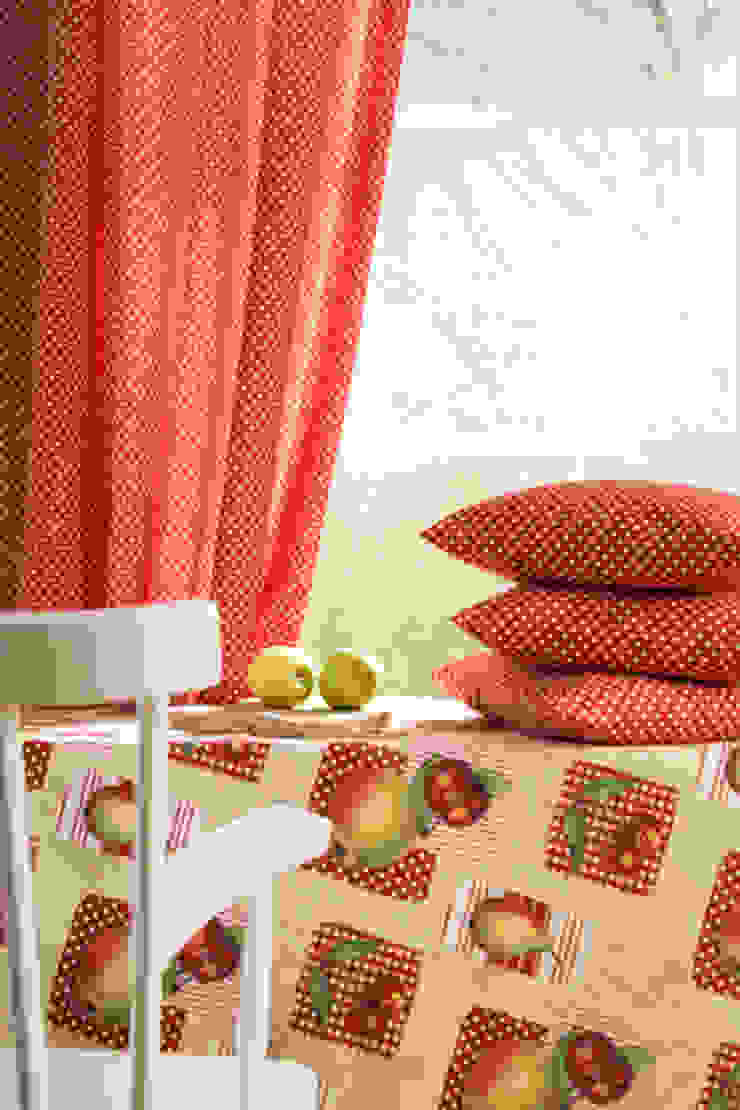 homify Country style windows & doors Textile Red Curtains & drapes