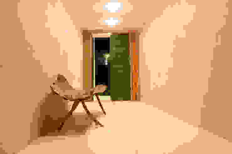 LM Arquitetura | Conceito Коридор, прихожая и лестница в модерн стиле