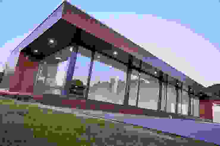 โดย Lethes House โมเดิร์น