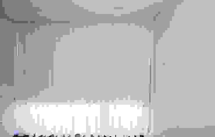 โดย Lethes House โมเดิร์น