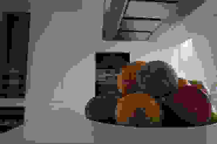 โดย Lethes House โมเดิร์น