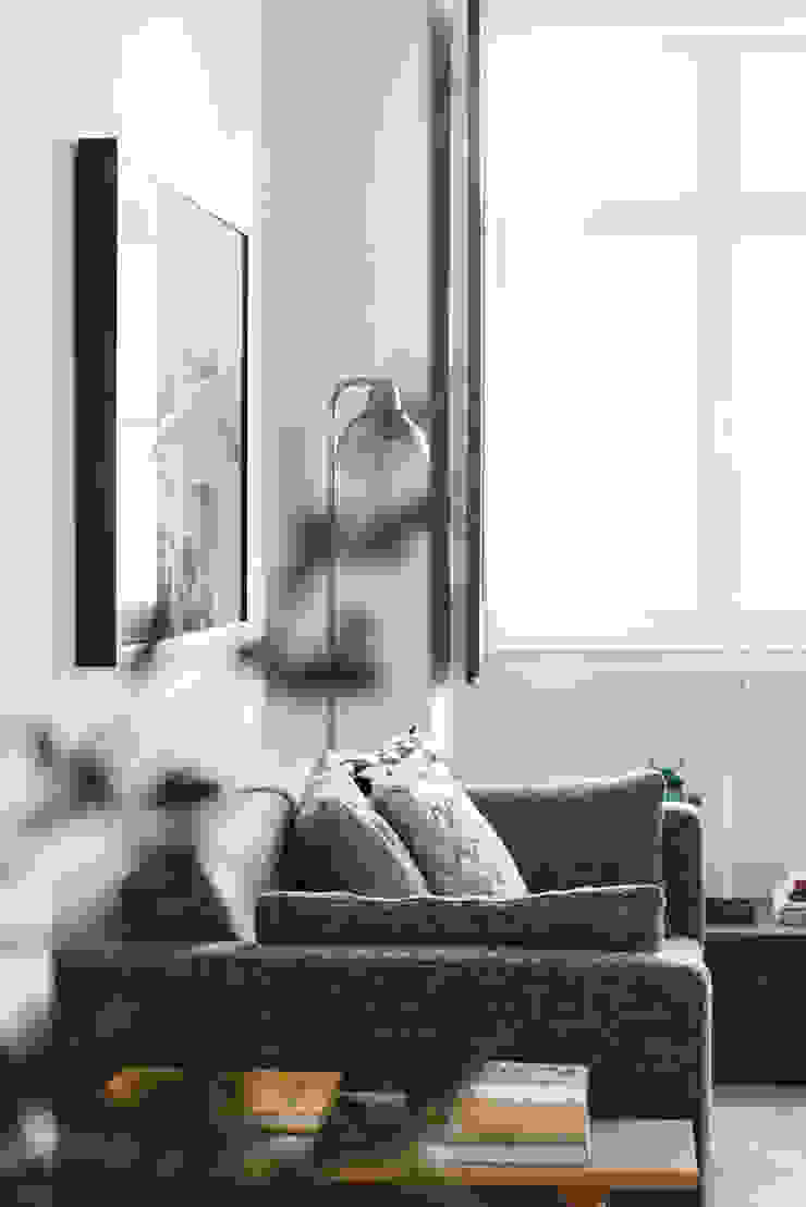 Modern living room by Architect Your Home Modern