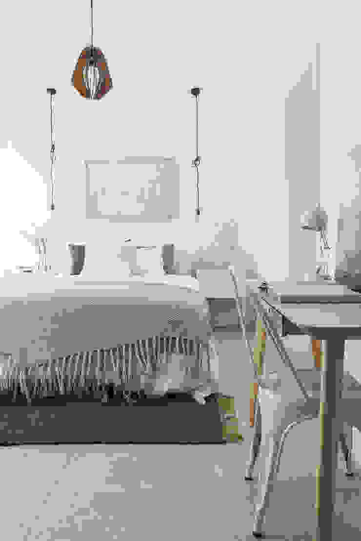 Modern style bedroom by Architect Your Home Modern